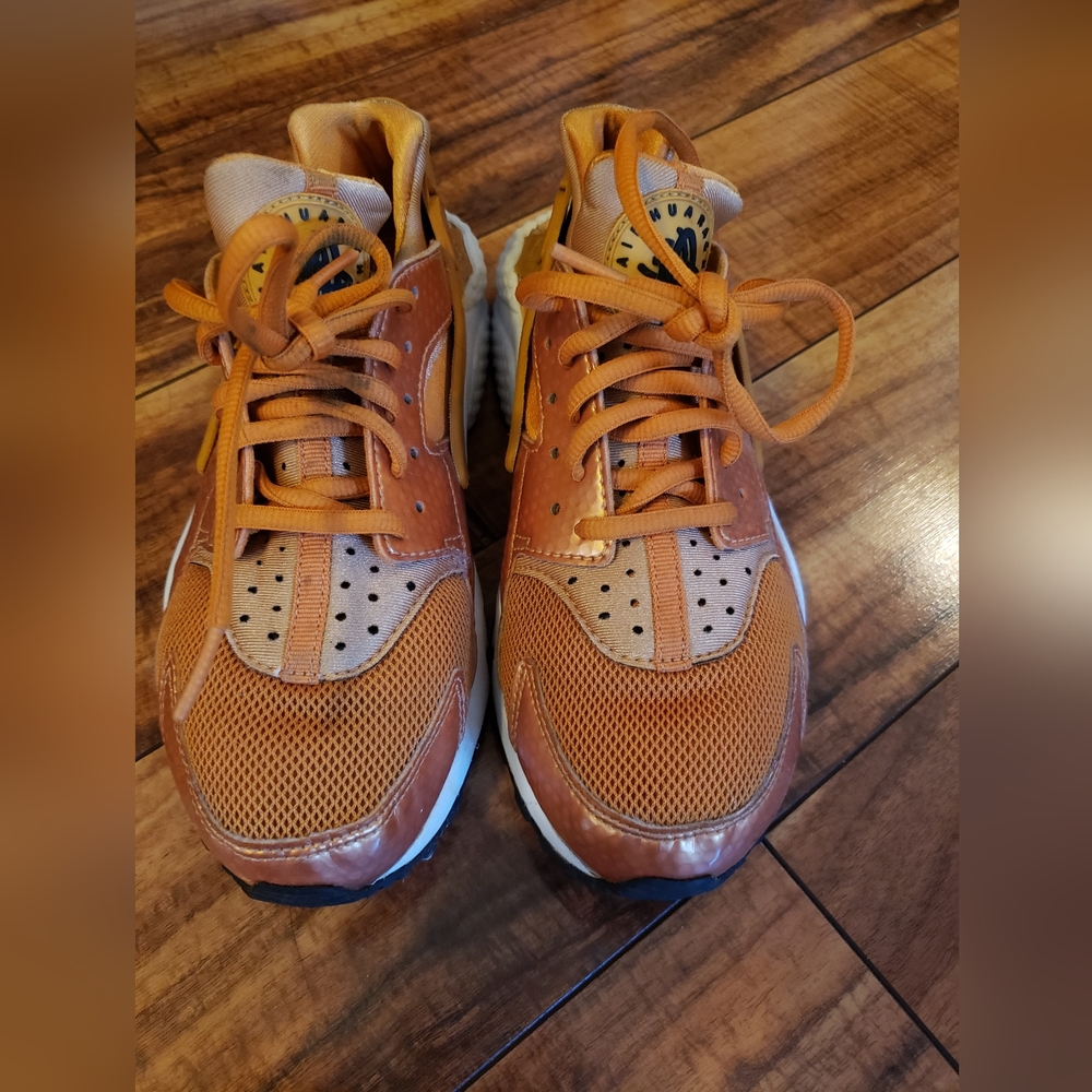 Pre-owned Hurache